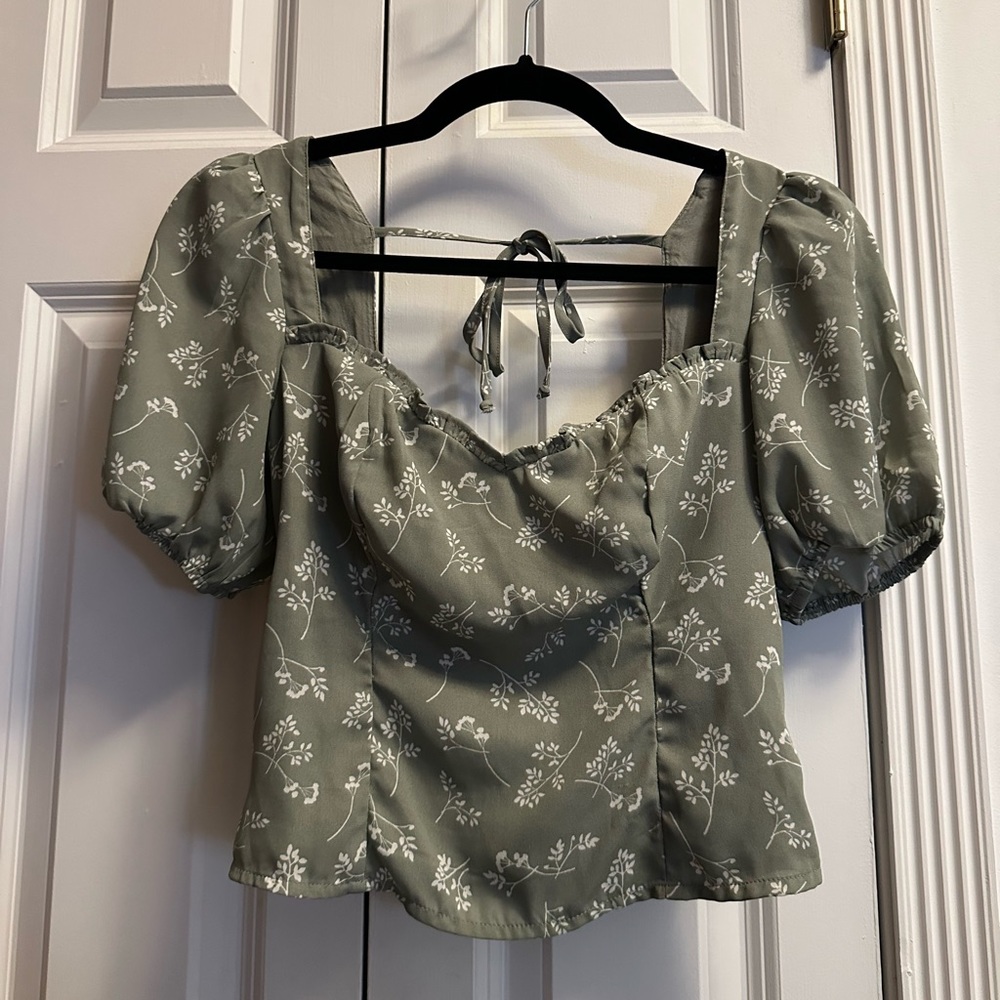Abercrombie and Fitch top